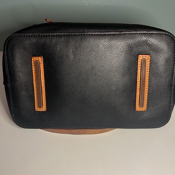 Dooney and Bourke Bucket tote - Picture 4 of 13